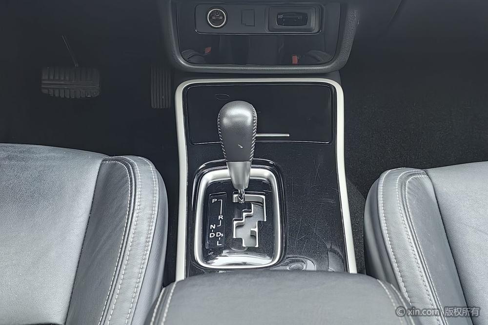 Mitsubishi Outlander Модель 2019 года 2.0L 2WD Changxiang Edition 5 seat National V – фото 15