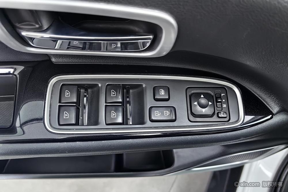 Mitsubishi Outlander Модель 2019 года 2.0L 2WD Changxiang Edition 5 seat National V – фото 22