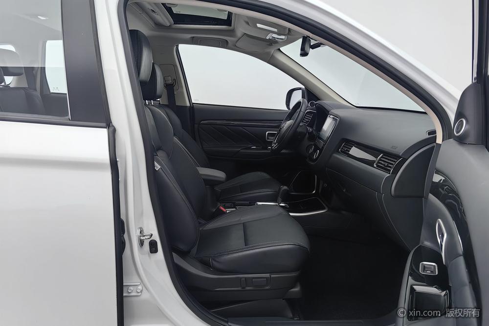 Mitsubishi Outlander Модель 2019 года 2.0L 2WD Changxiang Edition 5 seat National V – фото 24