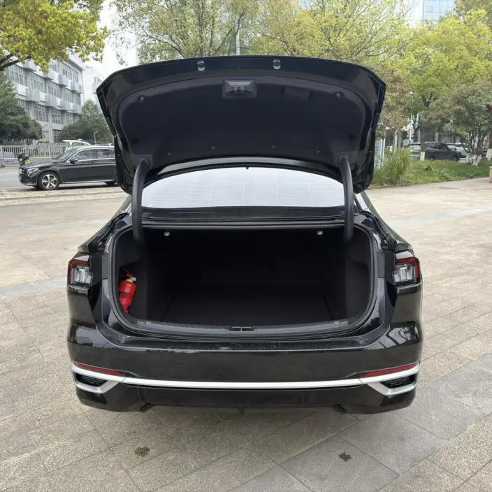 Ford Mondeo 2023 Model EcoBoost 245 Luxury Model – фото 5