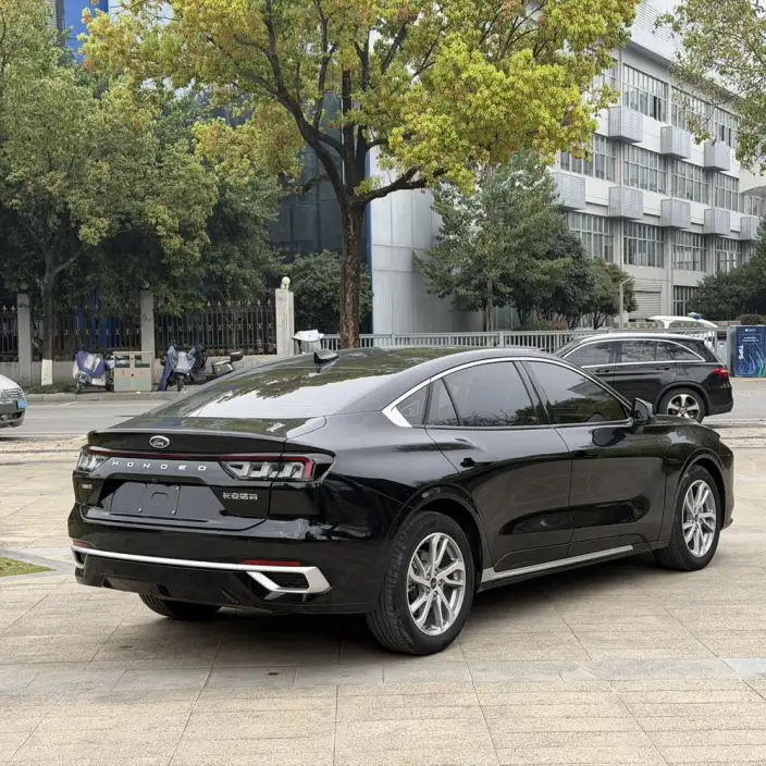 Ford Mondeo 2023 Model EcoBoost 245 Luxury Model – фото 6