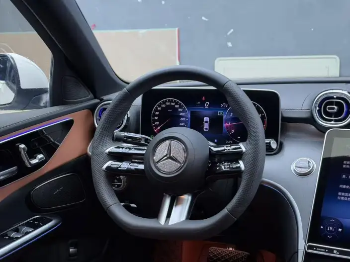 Mercedes-Benz C-Class 2023 Model C 260 L Sports Edition – фото 10