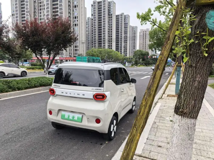 Wuling Hongguang MINIEV 2024 Model 215km Advanced version Lithium Iron Phosphate – фото 7