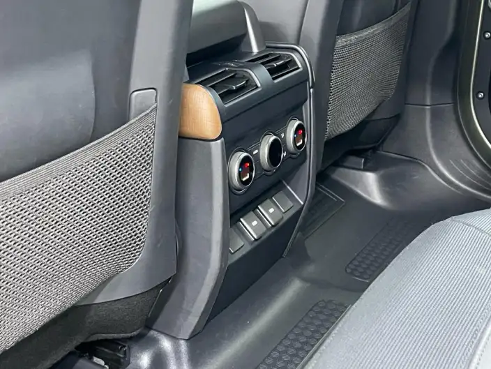 Land Rover Defender 2023 Model Facelift 110 P400 X-Dynamic HSE – фото 5