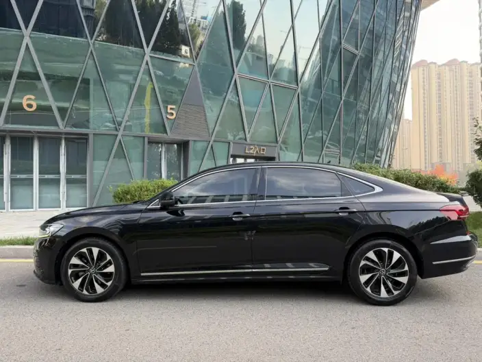 Volkswagen Passat 2023 Model Facelift 280TSI Starry sky Elite Edition – фото 4