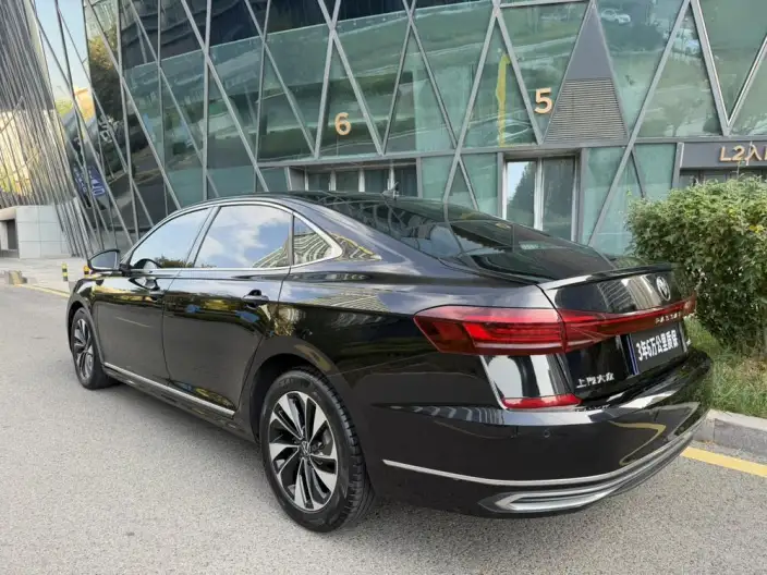 Volkswagen Passat 2023 Model Facelift 280TSI Starry sky Elite Edition – фото 5