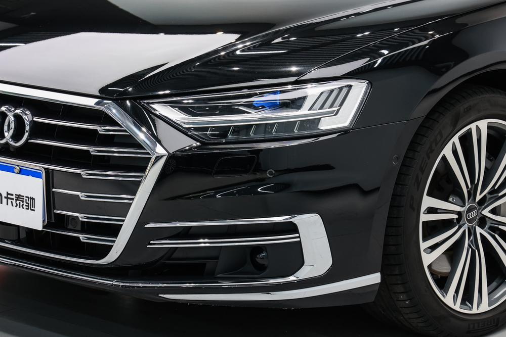 Audi A8 2022 A8L 55 TFSI quattro Premium Collector's Edition – фото 11