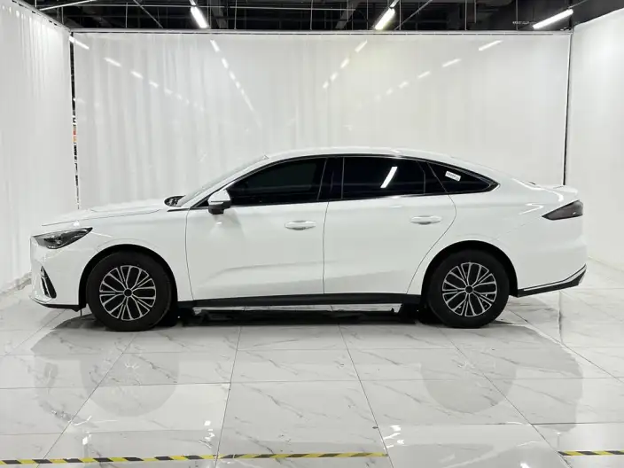 Geely Emgrand 2026 Model No. 5 Gen 1.5L CVT Luxury Model