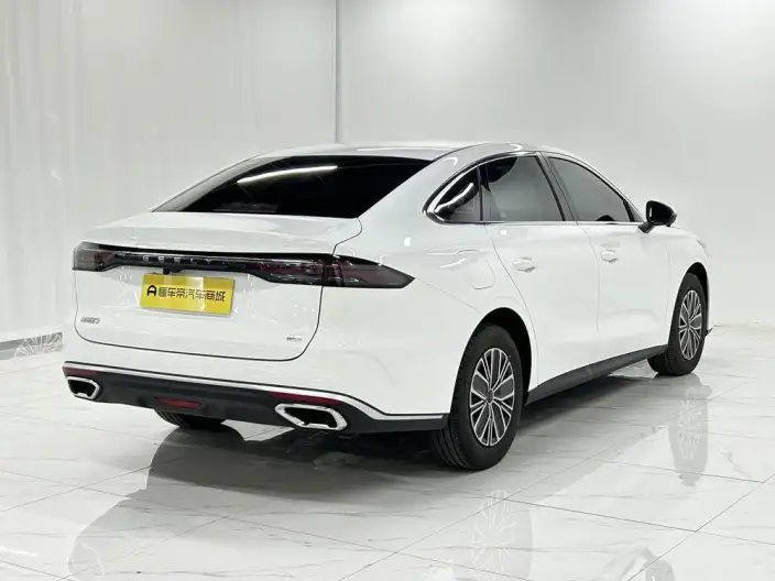 Geely Emgrand 2026 Model No. 5 Gen 1.5L CVT Luxury Model – фото 7