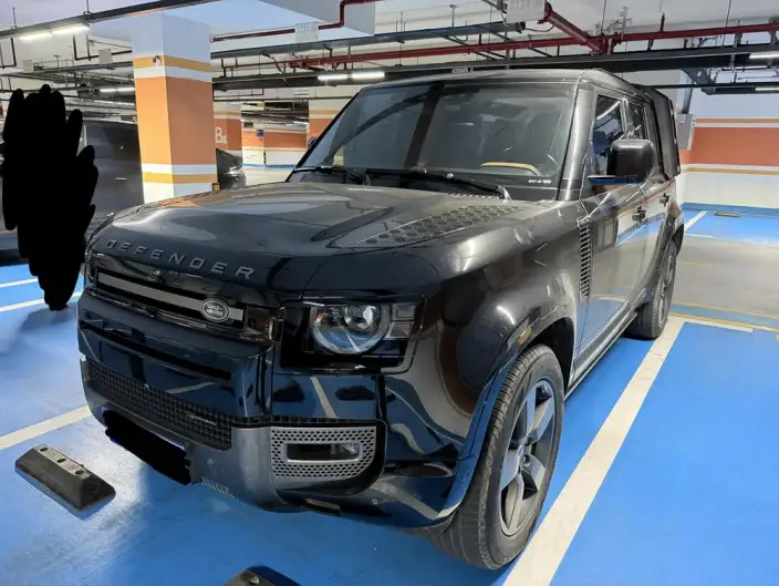 Land Rover Defender 2023 Model 110 3.0T P400 X-Dynamic HSE