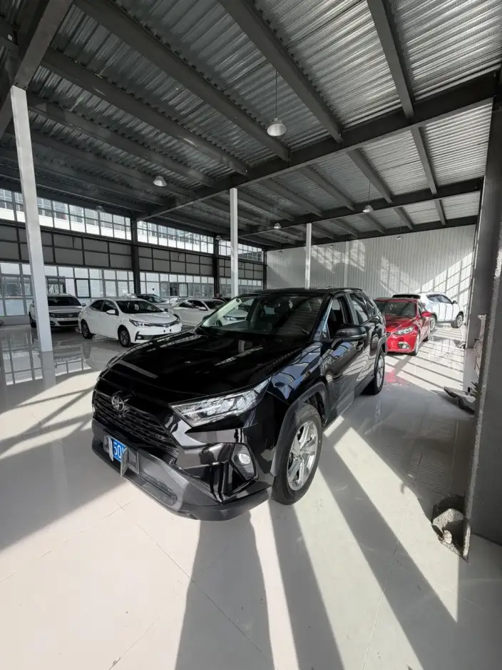 Toyota RAV4 2023 Model 2.0L CVT 2WD Urban Edition – фото 1