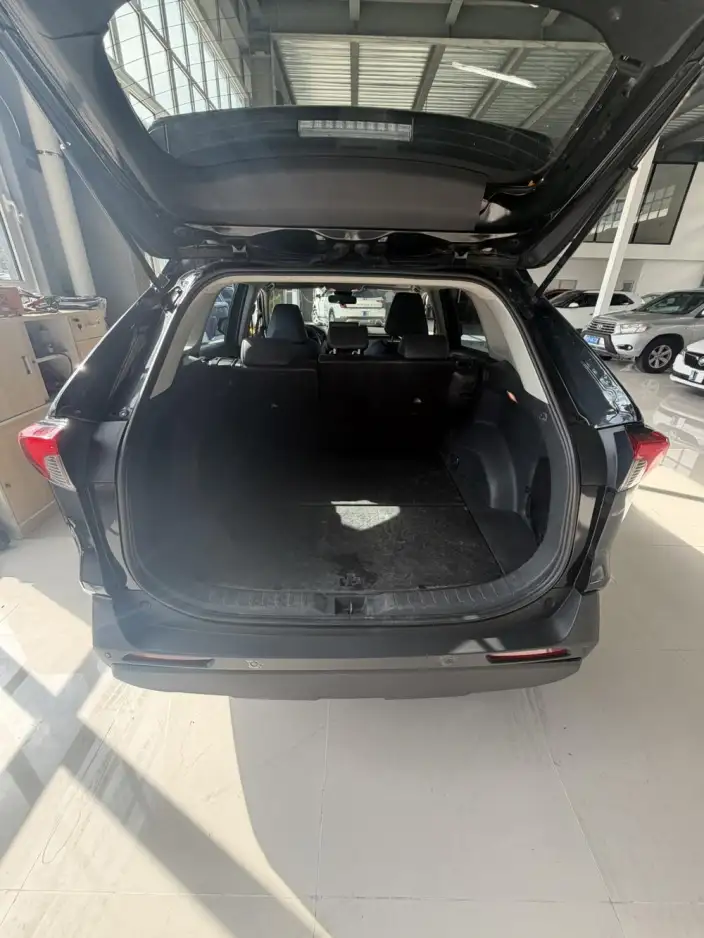 Toyota RAV4 2023 Model 2.0L CVT 2WD Urban Edition – фото 4