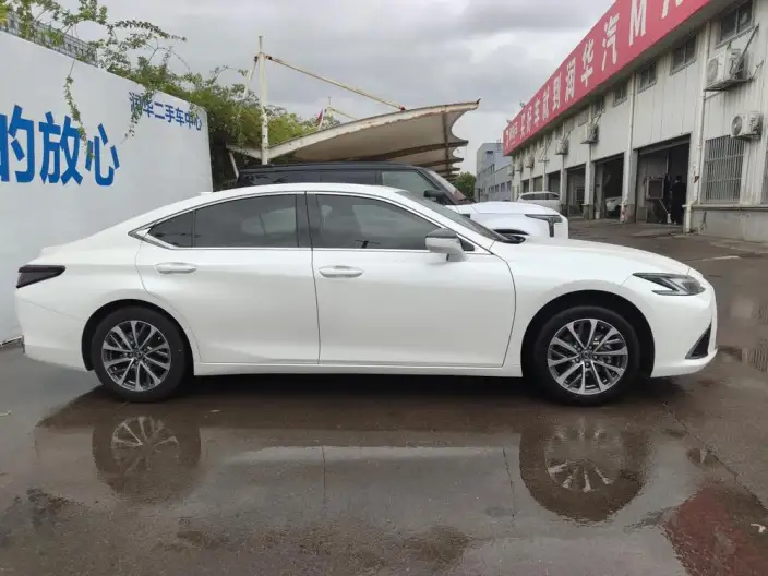 Lexus ES 2025 Model 200 Premium – фото 5