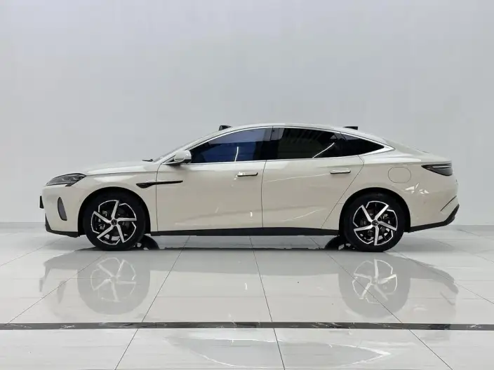 BYD Seal 07DM 2026 Model DM-i 230KM Flagship Model – фото 4