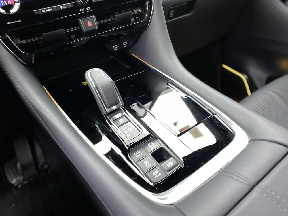 Vell f ire Раздел 2023 Toyota Crown 2.5L Intelligent Hybrid 4WD Supreme Executive Edition – фото 27