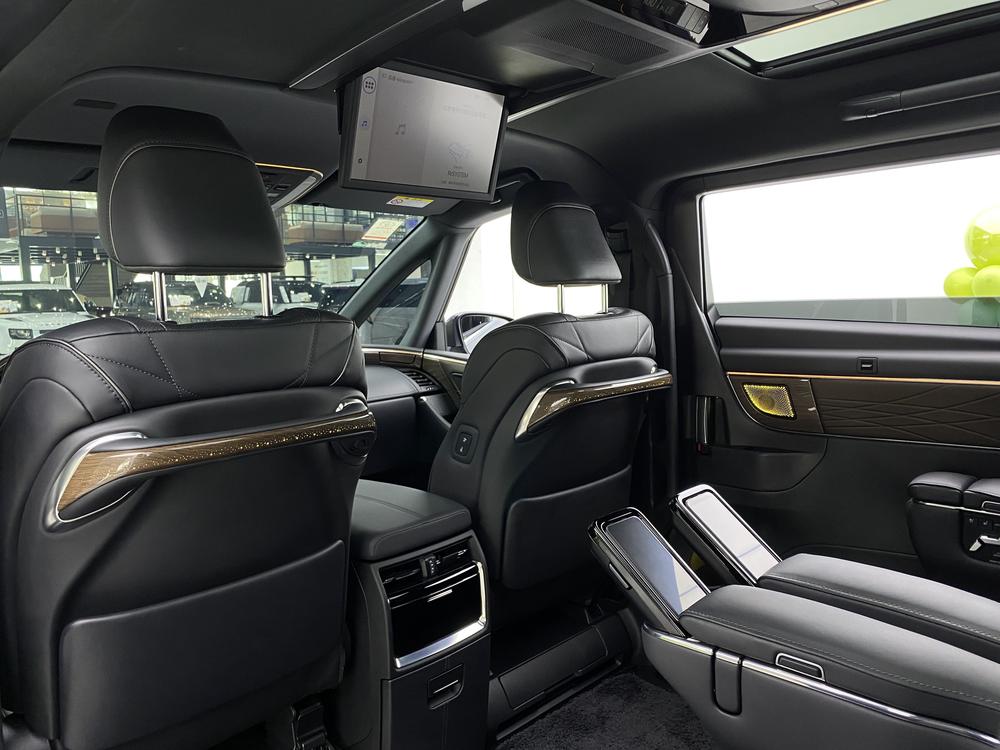Vell f ire Раздел 2023 Toyota Crown 2.5L Intelligent Hybrid 4WD Supreme Executive Edition – фото 39
