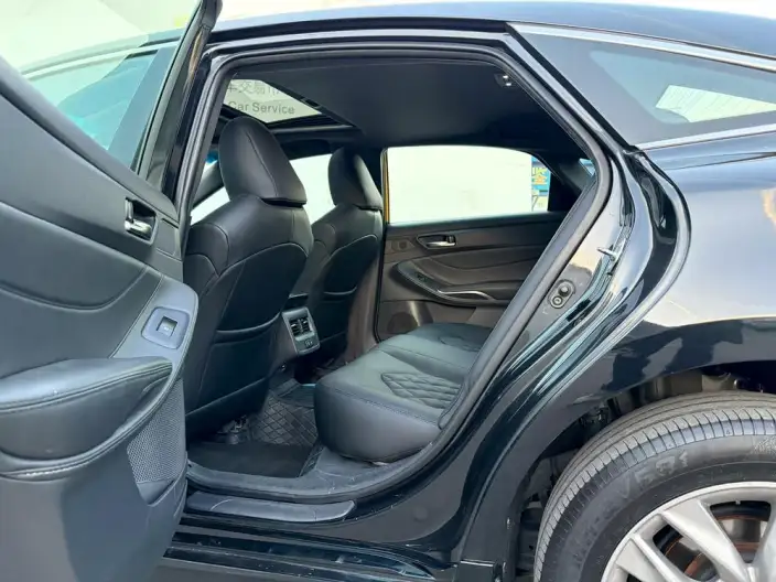 Toyota Avalon 2022 Model 2.0L Enterprising Edition – фото 9