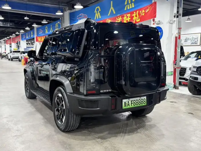 Jetour Traveler C-DM 2026 Model 1.5TD DHT 129km Land Rover Discovery