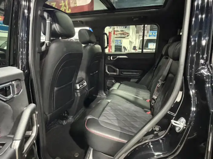 Jetour Traveler C-DM 2026 Model 1.5TD DHT 129km Land Rover Discovery – фото 9