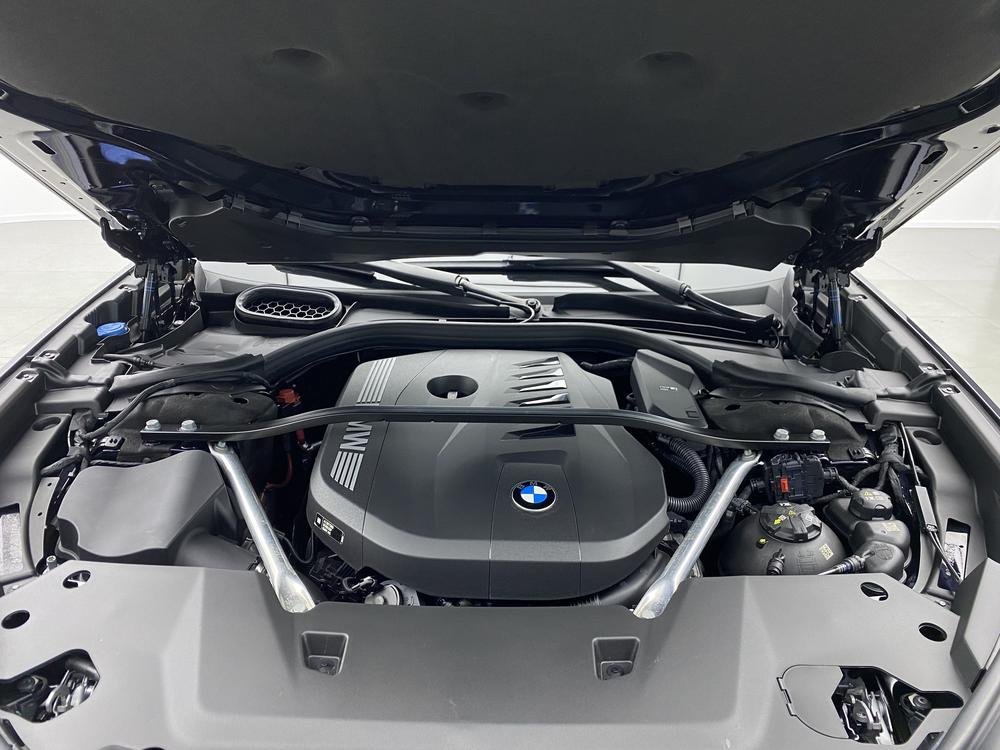 BMW 7 Series 2023 740Li Premium M Sport Package – фото 6
