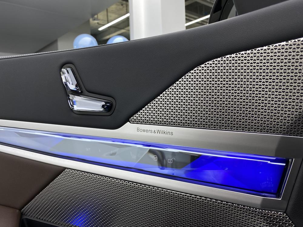 BMW 7 Series 2023 740Li Premium M Sport Package – фото 12
