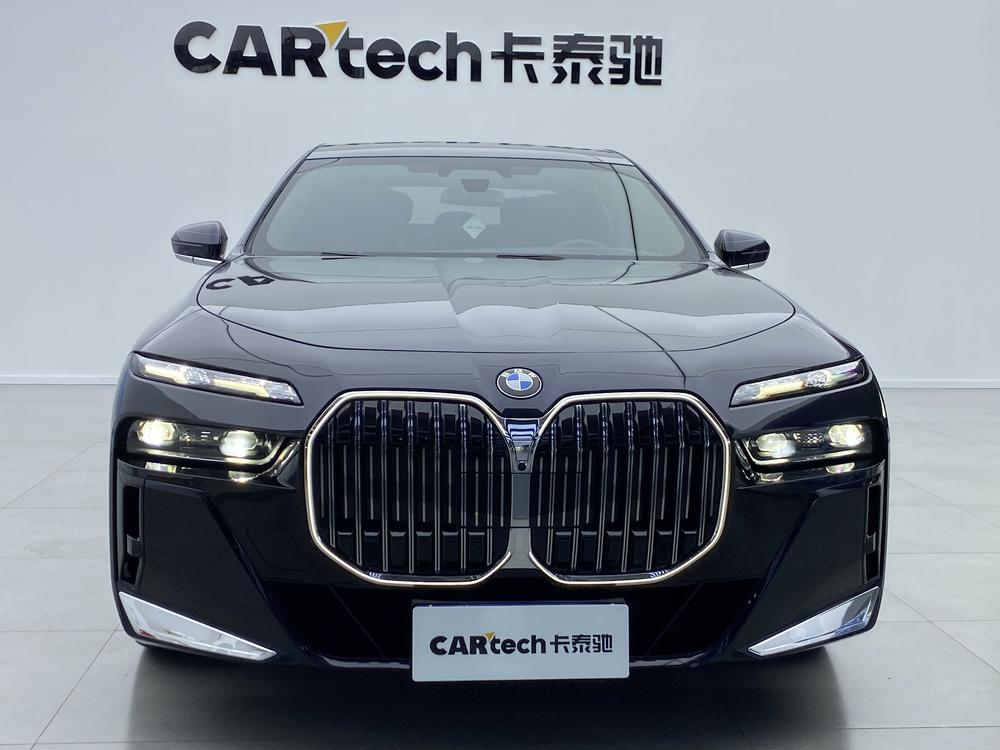 BMW 7 Series 2023 740Li Premium M Sport Package – фото 24