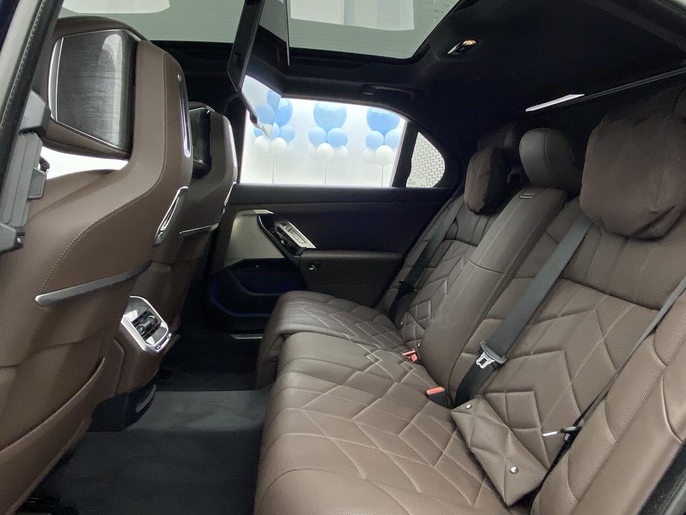 BMW 7 Series 2023 740Li Premium M Sport Package – фото 39
