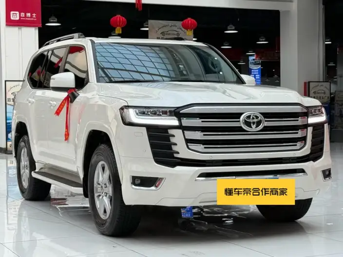 Land Cruiser （import 2023 Model 3.5T Automatic 4WD 7 seat Parallel Imported – фото 3