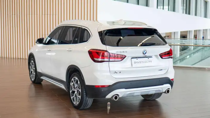 BMW X1 2022 Model sDrive20Li Exclusive Model – фото 5