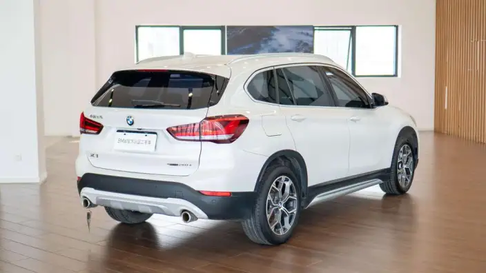 BMW X1 2022 Model sDrive20Li Exclusive Model – фото 7