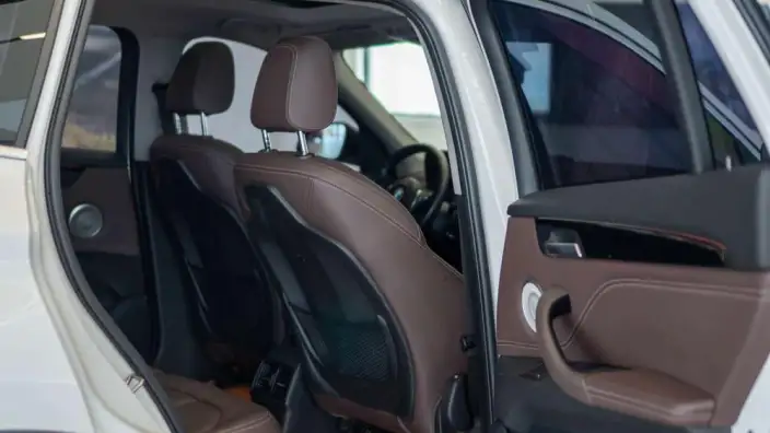 BMW X1 2022 Model sDrive20Li Exclusive Model – фото 10