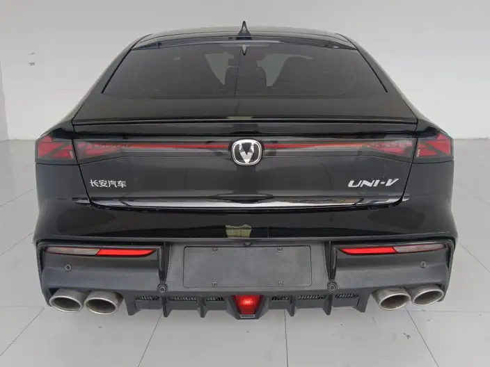 Changan UNI-V 2023 Model 1.5T Sports Edition – фото 5
