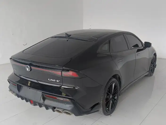 Changan UNI-V 2023 Model 1.5T Sports Edition – фото 6