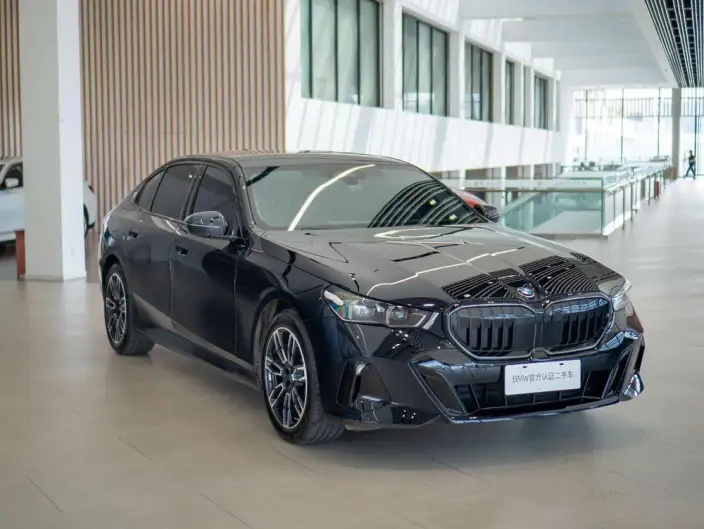 BMW 5 Series 2026 Model 530Li Leading Model M Sports Set