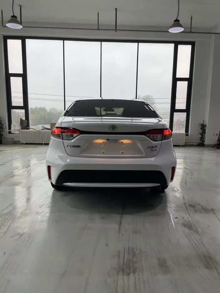 Toyota Levin 2022 Model 185T CVT Deluxe Edition – фото 4