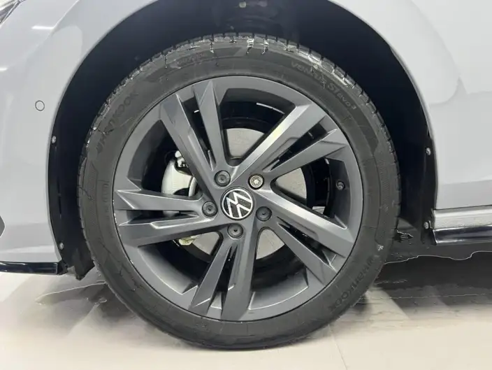 Volkswagen Golf 2021 Model 280TSI DSG R-Line – фото 10