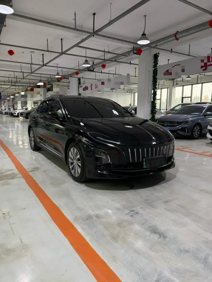 Hongqi E-QM5 2024 Model 450KM Travel Edition 100kW – фото 3