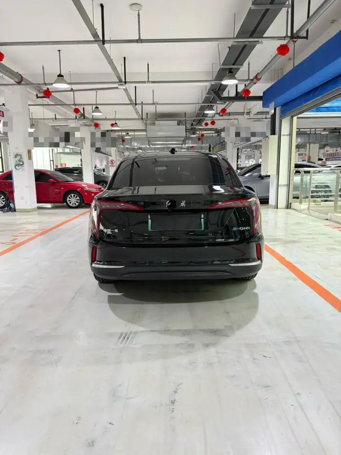 Hongqi E-QM5 2024 Model 450KM Travel Edition 100kW – фото 6