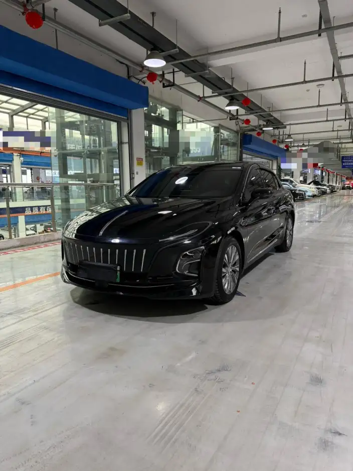 Hongqi E-QM5 2024 Model 450KM Travel Edition 100kW – фото 10