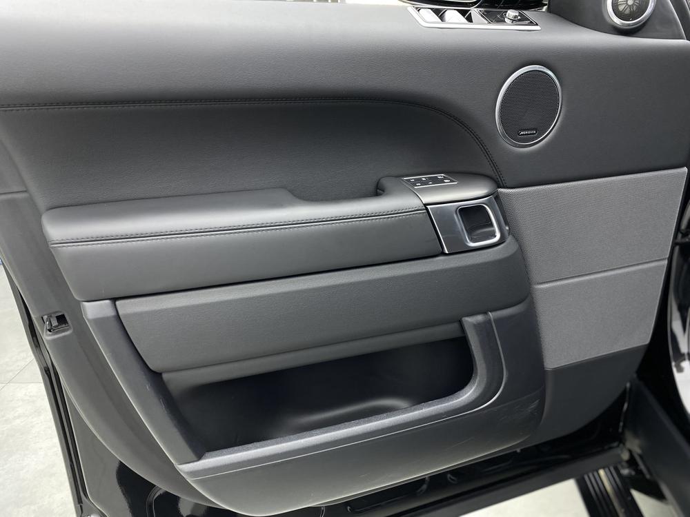 Range Rover Sport 2021 3.0 L6 SE – фото 17