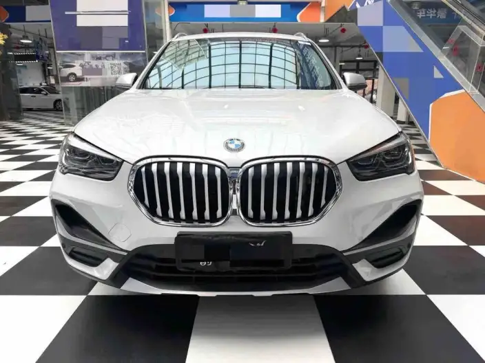 BMW X1 2022 Model sDrive20Li Exclusive Model – фото 2