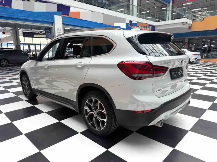 BMW X1 2022 Model sDrive20Li Exclusive Model – фото 4