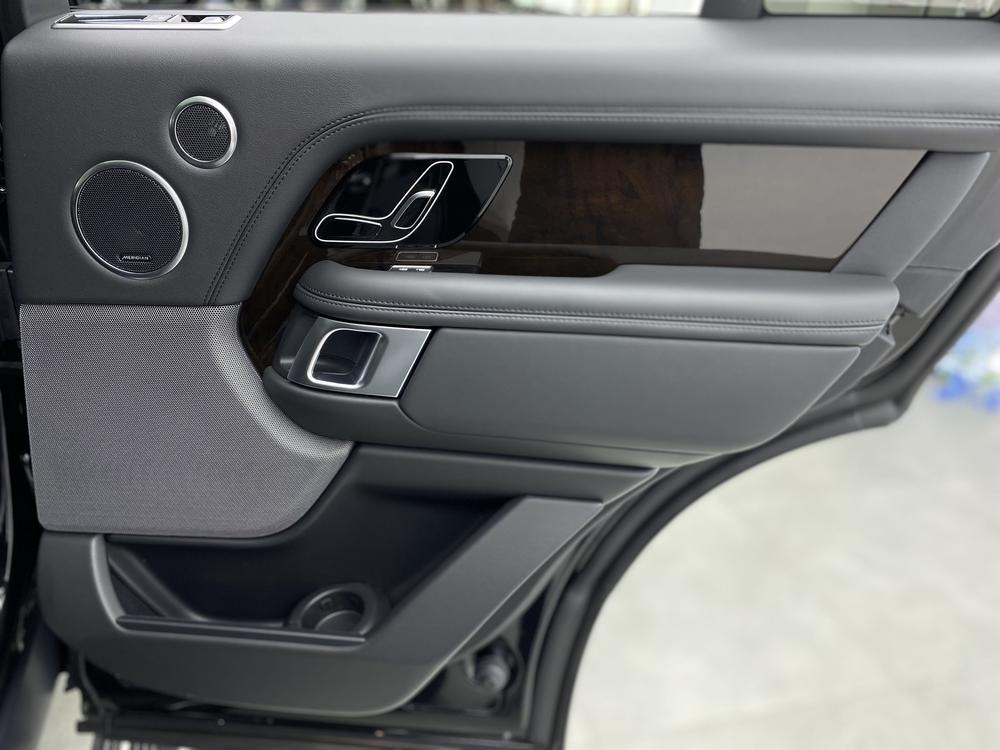 Range Rover 2022 3.0 L6 360PS Heritage Edition – фото 18