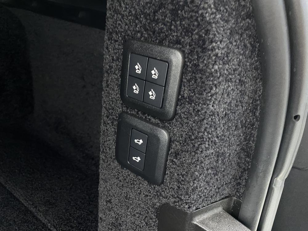 Range Rover 2022 3.0 L6 360PS Heritage Edition – фото 22