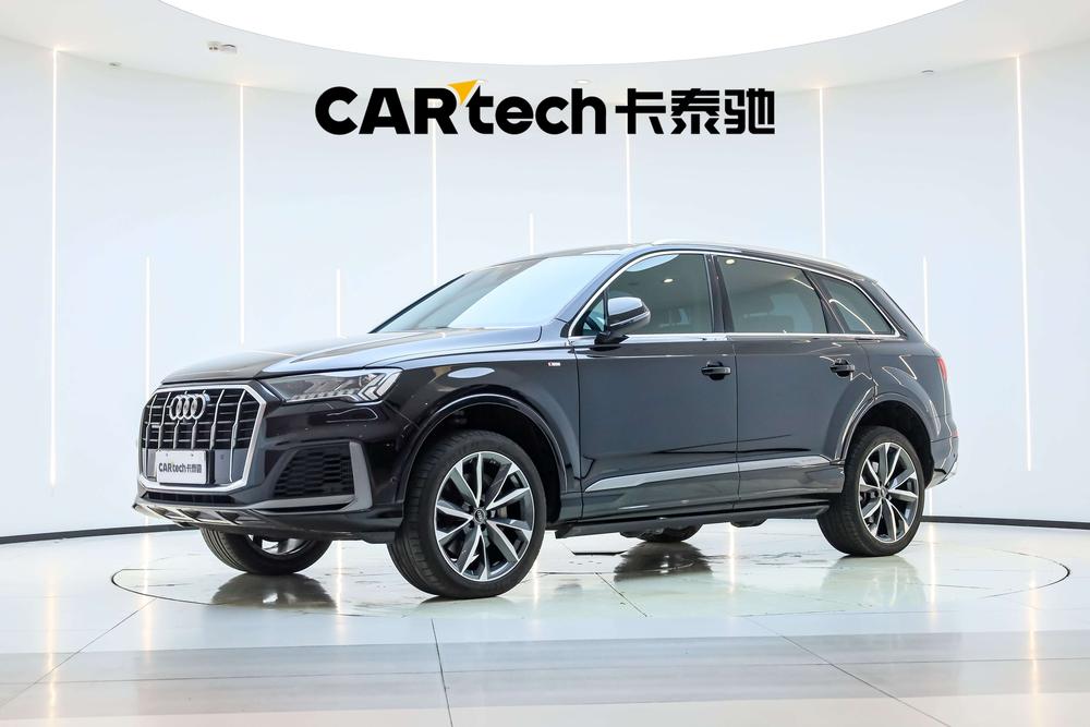 Audi Q7 2023 55 TFSI f our S line Sporty – фото 1