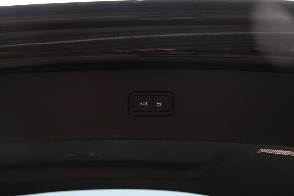 Audi Q7 2023 55 TFSI f our S line Sporty – фото 12