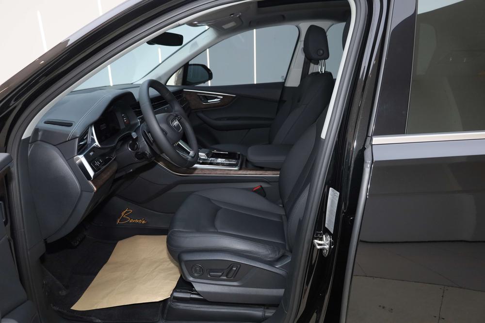 Audi Q7 2023 55 TFSI f our S line Sporty – фото 22