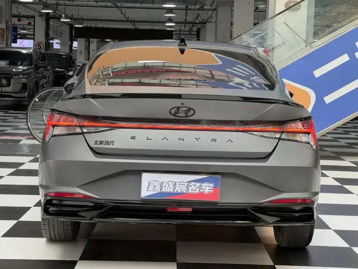 Hyundai Ioniq 2022 Model 1.5L CVT 20th SE 20th Anniversary Memorial Edition – фото 5