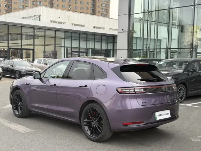 Aito M5 2025 Model Extended Range Ultra 4WD Edition