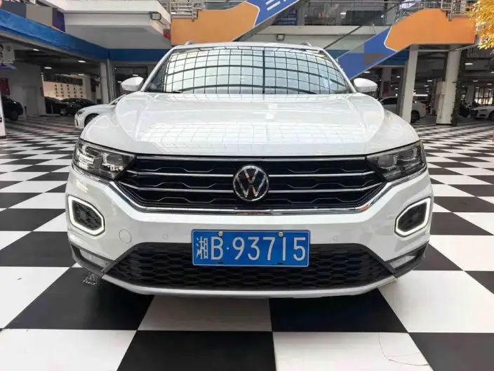 Volkswagen T-Roc 2021 Model Facelift 280TSI DSG 4WD Luxury Zhilian Edition – фото 2